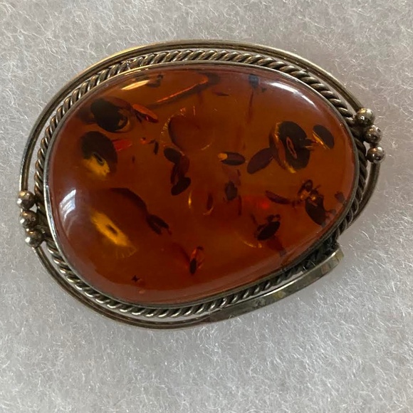 Vintage Russian Amber Brooch - Picture 4 of 6